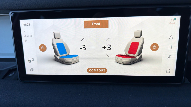 Land Rover Defender 2.0 P300 SE 90 3dr Auto Petrol Estate